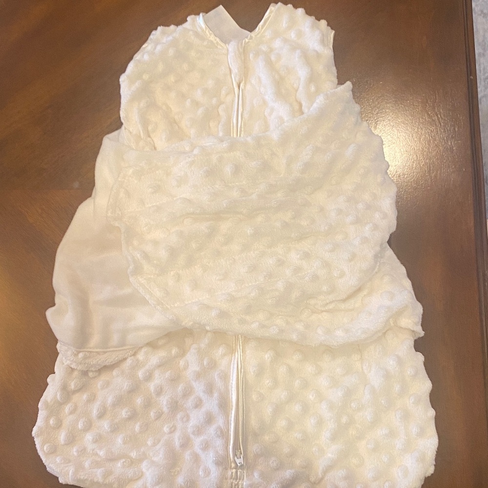 Halo Cream SleepSack Swaddle birth to 3 months